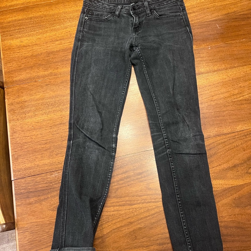 Lux Black Skinny Jeans with Sleek Fit